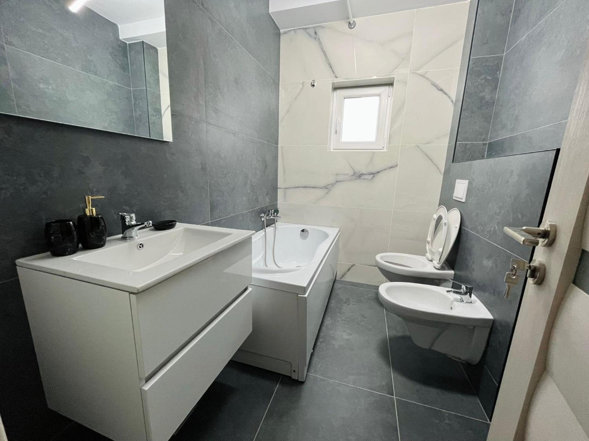 Superb Apartment 35 Voucere Vacanta Zero74Unu236Optsute Iasi Esterno foto